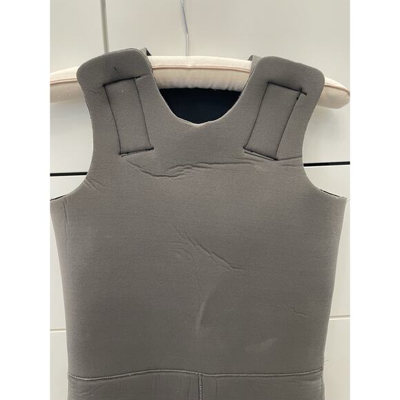 U.S. Divers Gray Sleeveless Wetsuit - Women's Size Medium - Approx 55" long - Picture 10 of 16